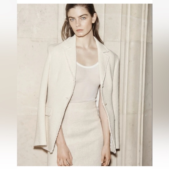 2pc set Nwt ZARA TEXTURED POCKET BLAZER Perl button and matching skirt - Picture 4 of 8